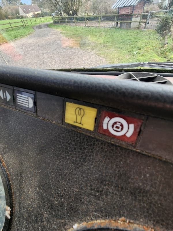 WhatsApp Image 2026-02-08 at 20.00.41.jpeg