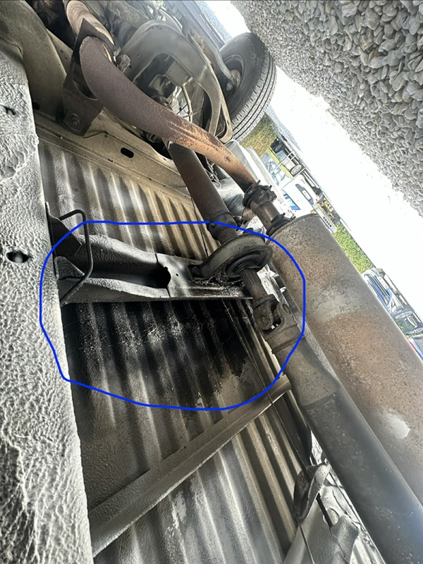 Peinture chassis + plancher 1.jpg